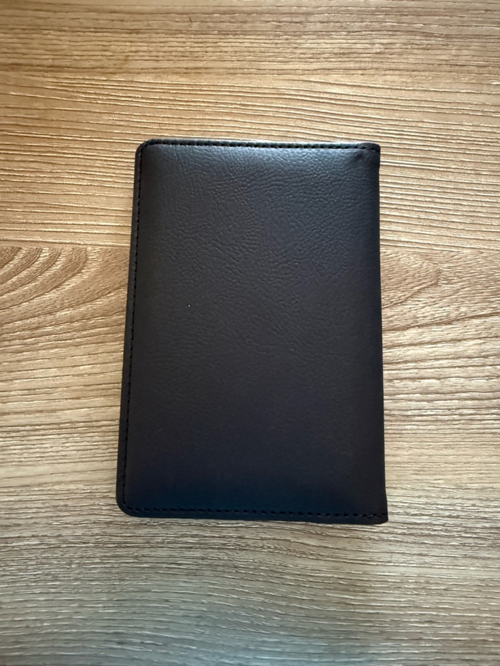 HANDMADE FASHION Passport and ID Holder - Picture 3 of 4
